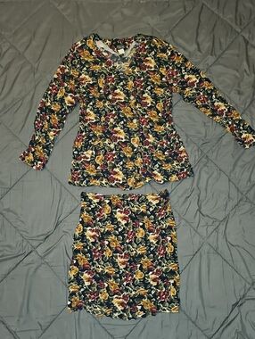 Wrapper Navy Floral Two-Piece Set with Red and Yellow Blooms Vintage Artsy